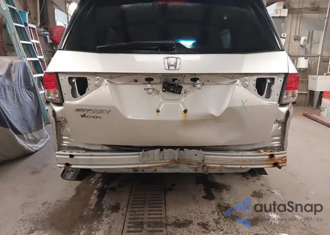 2015 Honda Odyssey Lx from USA, damaged, VIN 5FNRL5H26FB066869